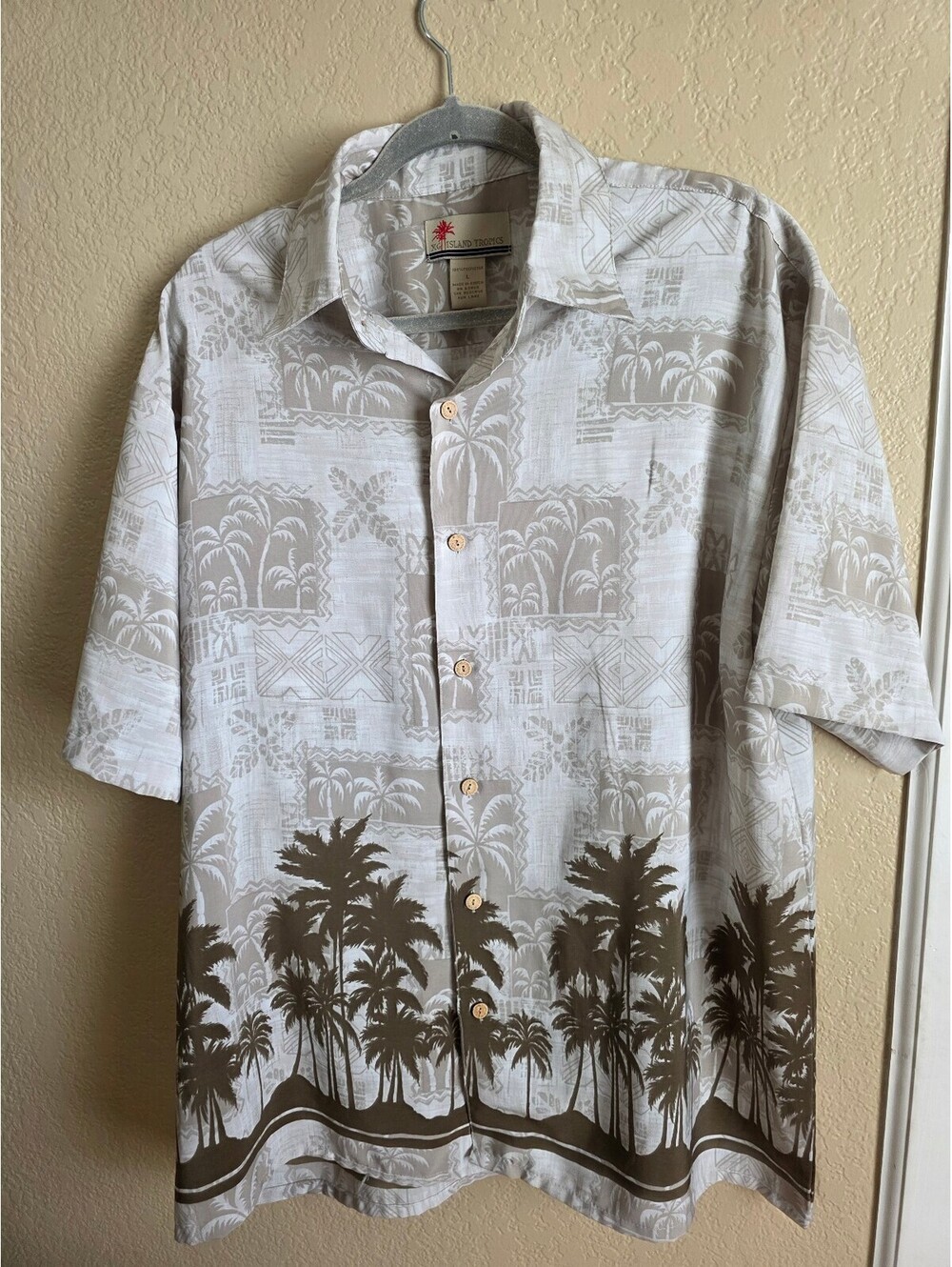 XG Island Tropics Men's Large Hawaiian  Shirt Palm Tree Print